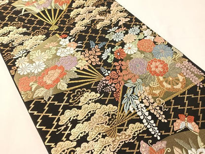 平和屋着物●六通柄袋帯　唐織　扇面御所車花蝶文　黒地　金糸　正絹　逸品　CABJ7379vp
