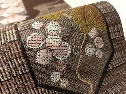 平和屋着物●八寸名古屋帯　亀甲花兎　金糸　やまと誂製　正絹　逸品　CABJ7570vp