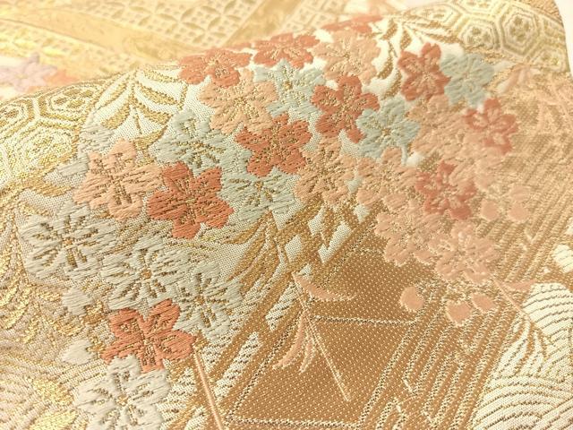 平和屋着物●西陣　服部織物謹製　六通柄袋帯　唐織　松風　天井花文　金糸　正絹　逸品　CABJ7595vp