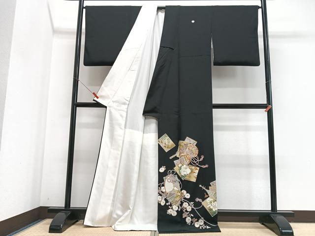 平和屋着物■豪華黒留袖　駒刺繍　色紙花車文　金彩　正絹　逸品　CABJ8076xe