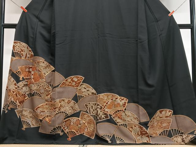 平和屋着物■豪華黒留袖　駒刺繍　扇面花文　松竹梅　金彩　正絹　逸品　CABJ8147xe