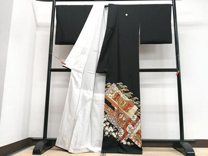 平和屋着物■豪華黒留袖　作家物　駒刺繍　鳳凰笹松文　金彩　正絹　逸品　CABJ8172xe