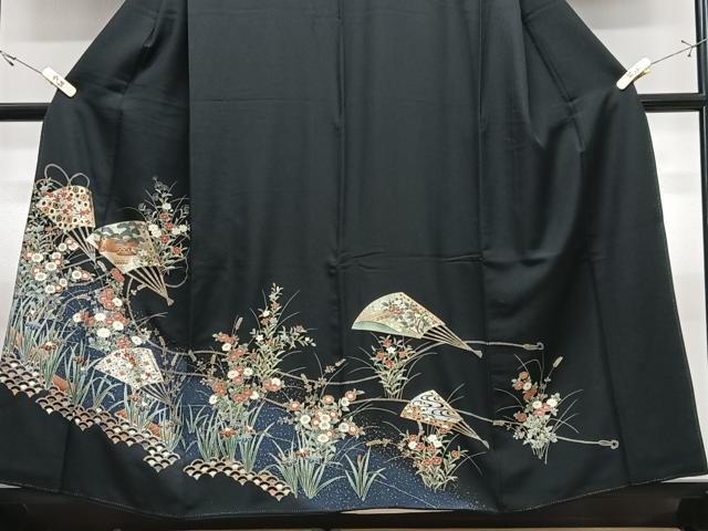 平和屋着物■豪華黒留袖　扇面草花文　金銀彩　正絹　逸品　CABJ8217xe