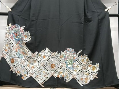 平和屋着物■豪華黒留袖　刺繍　陶器花鳥文　金彩　正絹　逸品　CABJ8222xe