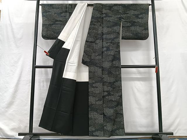 平和屋着物■上質な紬　手紬大島　雲取り文　証紙付き　正絹　逸品　CABJ8276xe