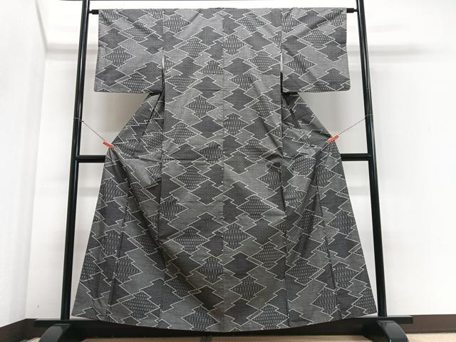 平和屋着物■本場大島紬　9マルキ　松皮菱文　正絹　逸品　CABJ8331xe