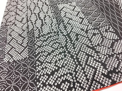 平和屋着物■上質な小紋　幾何学文様　黒地　鬼しぼ縮緬　正絹　逸品　CABJ8362xe
