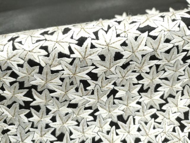 平和屋着物●太鼓柄袋帯　総刺繍　楓文　黒地　金糸　正絹　逸品　CABJ8420hy