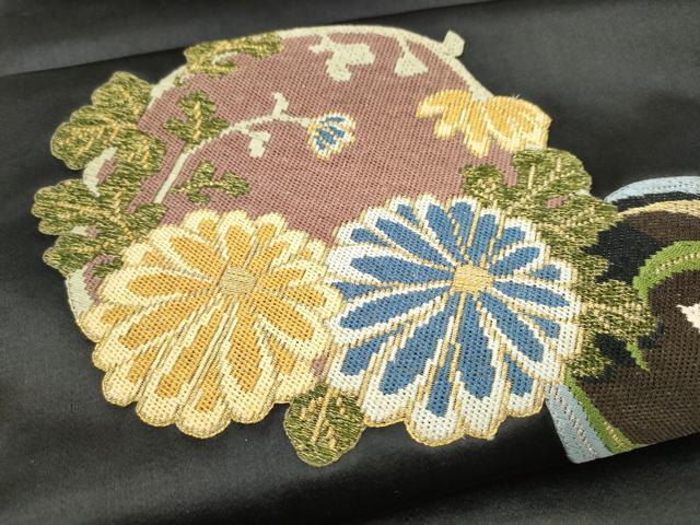 平和屋着物●アンティーク　大正ロマン　絽刺し　区限刺繍　草花丸文　黒地　金銀糸　正絹　逸品　CABJ8606hy