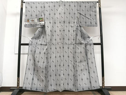 平和屋着物＊夏物　本場琉球絣　夏琉球　大城トヨ作　ますいわ屋扱い　証紙付き　麻　逸品　CABJ9648xi