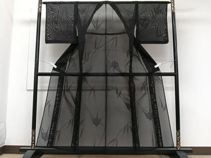 平和屋着物＊夏物　小紋　紗　枝草文　黒地　正絹　逸品　未使用　CABJ9670xi