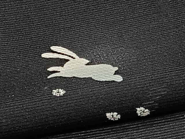 平和屋着物＊夏物　小紋　絽　跳兎　黒地　正絹　逸品　CABJ9707xi