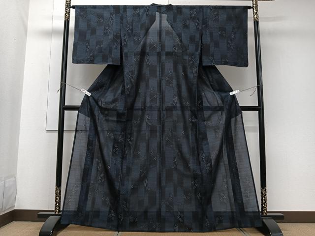 平和屋着物＊夏物　本場大島紬　夏大島　枝草花文　正絹　逸品　未使用　CABJ9732xi