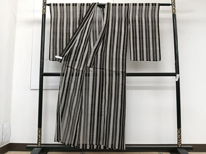 平和屋着物＊夏物　お召　紗　間道　黒地　正絹　逸品　CABJ9738xi