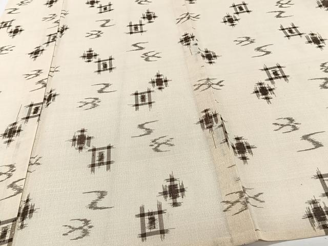 平和屋着物＊夏物　紗紬　琉球絣文様　正絹　逸品　CABJ9792xi