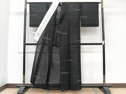 平和屋着物＊夏物　夏結城　100亀甲　横段飛び亀甲柄　黒地　正絹　逸品　未使用　CABJ9814xi