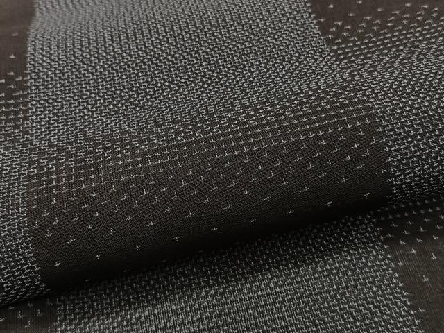 平和屋着物＊夏物　夏大島　幾何学文　黒地　正絹　逸品　CABJ9870xi