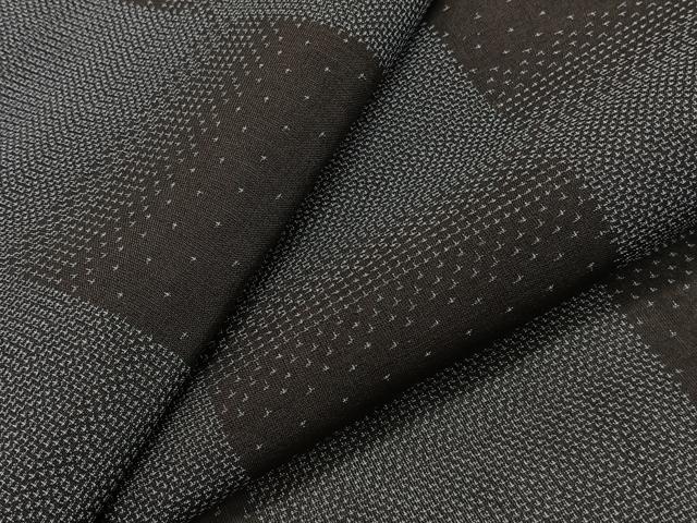 平和屋着物＊夏物　夏大島　幾何学文　黒地　正絹　逸品　CABJ9870xi