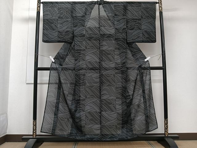 平和屋着物＊夏物　小紋　紗　立波文　黒地　洗える着物　CABJ9917xi