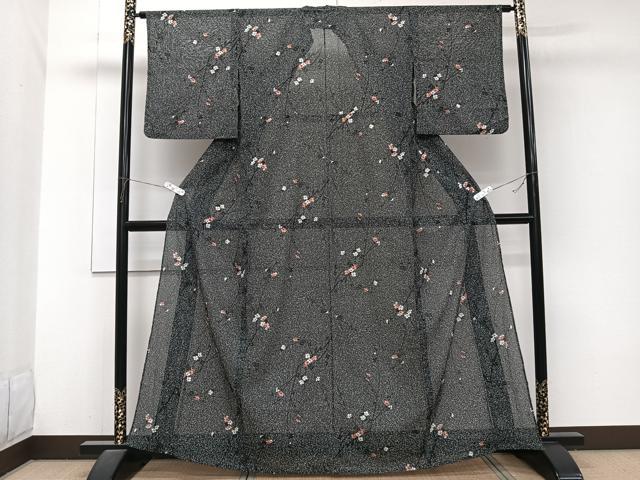 平和屋着物＊夏物　小紋　絽　枝梅文　たたき染め　黒地　洗える着物　CABJ9946xi