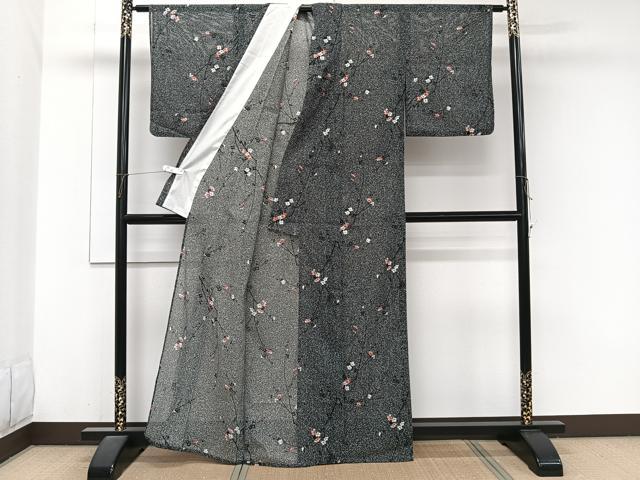 平和屋着物＊夏物　小紋　絽　枝梅文　たたき染め　黒地　洗える着物　CABJ9946xi