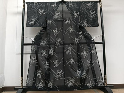 平和屋着物＊夏物　小紋　絽　舞蝶文　黒地　洗える着物　CABJ9973xi
