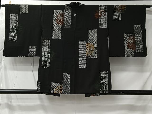 平和屋着物＃羽織　寿光織　色紙草花文　黒地　金銀糸　正絹　逸品　CABK0030ua