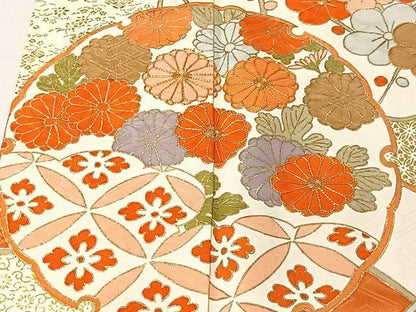 平和屋着物■豪華振袖　駒刺繍　地紙雪輪花蝶文　金彩　正絹　逸品　CABK0131ua