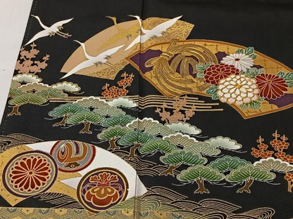 平和屋着物■豪華黒留袖　駒刺繍　地紙吉祥花文　金彩　正絹　逸品　CABK0155ua
