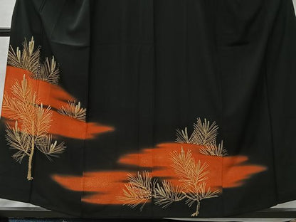 平和屋着物■豪華黒留袖　刺繍　エ霞松文　暈し染め　金彩　正絹　逸品　CABK0168ua