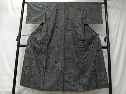 平和屋着物■本場大島紬　7マルキ　色紙重ね草花文　正絹　逸品　CABK0217ua