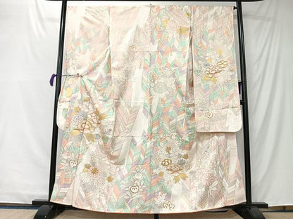 平和屋着物■豪華振袖　駒刺繍　矢羽草花文　金銀彩　正絹　逸品　CABK0252ua