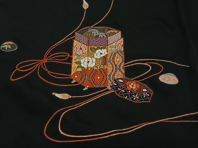平和屋着物＃羽織 総刺繍 文箱 黒地 金糸 正絹 逸品 CABK0340ua