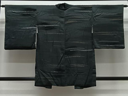 平和屋着物＃羽織　ビロード　横段文　黒地　金銀彩　正絹　逸品　CABK0399ua