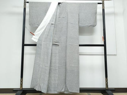 平和屋着物＊夏物　小紋　絽　菱吉祥文　正絹　逸品　CABK0532th