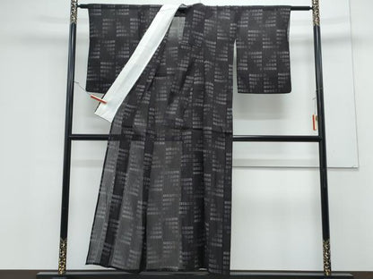 平和屋着物＊夏物　お召　抽象紋様　黒地　正絹　逸品　CABK0538th