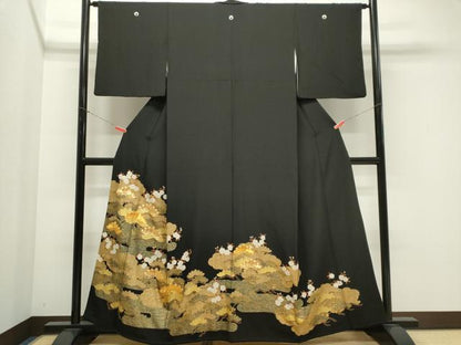 平和屋着物■豪華黒留袖　駒刺繍　枝桜松文　金彩　正絹　逸品　CABK1169ou