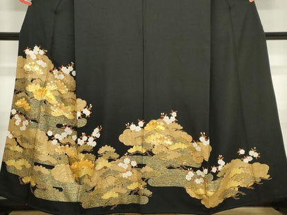 平和屋着物■豪華黒留袖　駒刺繍　枝桜松文　金彩　正絹　逸品　CABK1169ou