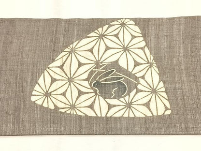 平和屋着物＊夏物　九寸名古屋帯　作家物　伊勢型染　兎　麻の葉文様　麻　逸品　CABK1255fb
