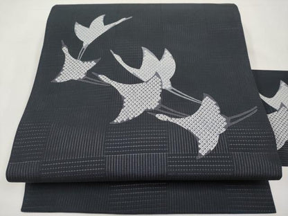 平和屋着物＊夏物　九寸名古屋帯　鹿の子飛鶴文　濃紺地　正絹　逸品　CABK1833tx