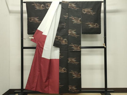 平和屋着物●国指定重要無形文化財　本場久米島紬　手織　正絹　逸品　未使用　CABK2062gh