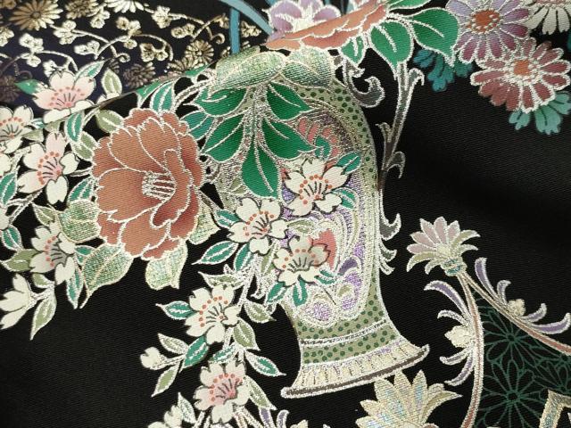 平和屋着物●豪華黒留袖　螺鈿　花瓶　金銀彩　正絹　逸品　CABK2097gh