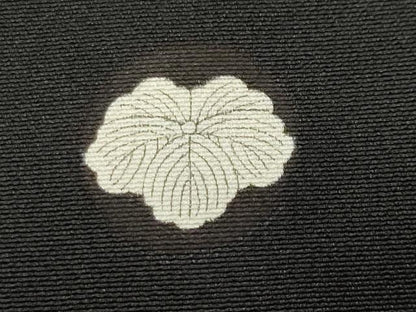 平和屋着物●豪華黒留袖　螺鈿　花瓶　金銀彩　正絹　逸品　CABK2097gh