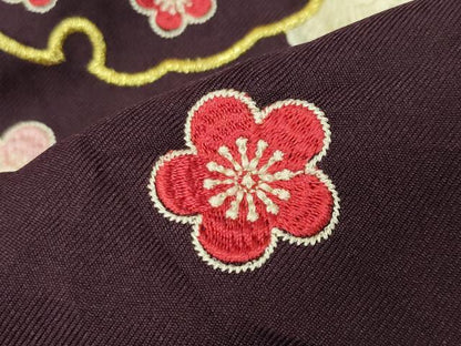 平和屋着物●女性　行灯袴　刺繍　雪輪舞梅文　金糸　洗える着物　CABK2189gh