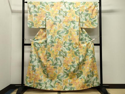 平和屋着物●上質な紬　草花文　正絹　逸品　CABK2317gh