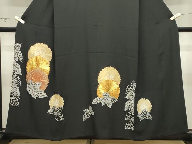 平和屋着物●豪華黒留袖　駒刺繍　菊文　金彩　正絹　逸品　CABK2332gh