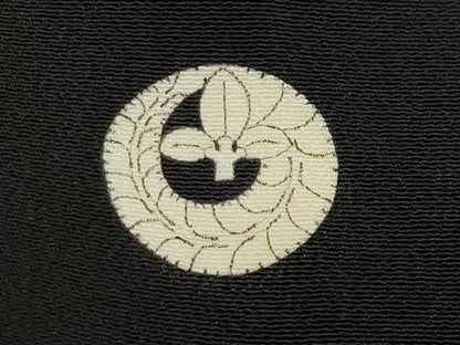 平和屋着物●豪華黒留袖　駒刺繍　菊文　金彩　正絹　逸品　CABK2332gh