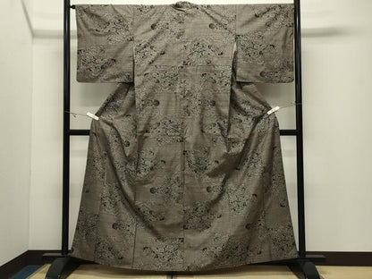 平和屋着物●本場大島紬　割り込み絣　草花文　正絹　逸品　CABK2444gh