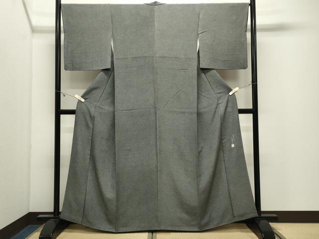 平和屋着物●伝統工芸士　石塚健吉　江戸小紋　鮫小紋柄　黒地　正絹　逸品　CABK2522gh