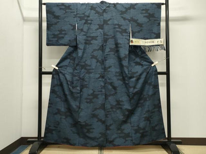 平和屋着物●塩沢紬　100亀甲　雲重ね文　証紙付き　正絹　逸品　CABK2603gh